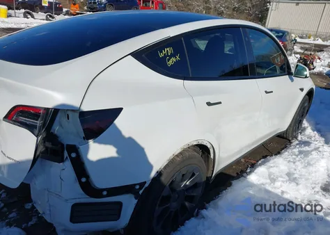 2022 Tesla Model Y Long Range Dual Motor All-Wheel Drive из США, поврежденный, VIN 7SAYGDEE4NA010811